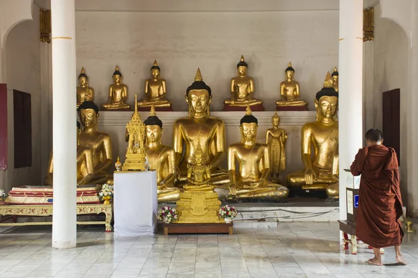 Wat Phra Borommathat Templo Chaiya no distrito de Chaiya em Surat T — Fotografia de Stock