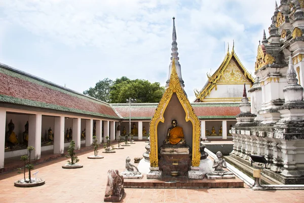 Wat Phra Borommathat Templo Chaiya no distrito de Chaiya em Surat T — Fotografia de Stock