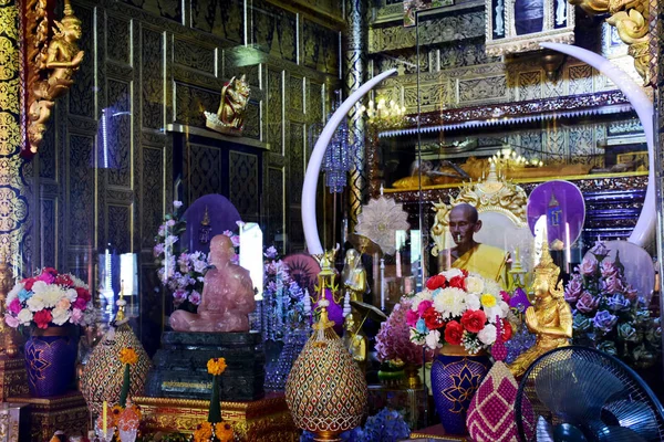 Templo Wat Chulamanee en Amphawa en Samut Songkhram, Tailandia — Foto de Stock