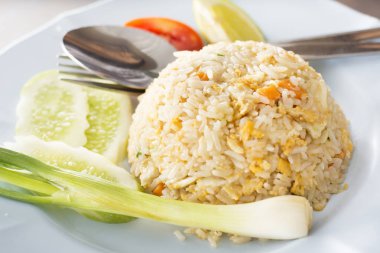 Tayland kızarmış pilav ile yengeç et sebze ile devam eder