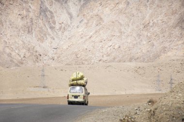 Hint ya da Tibetli şoförler Leh Manali ve Sr.