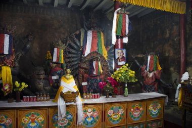 İçerisi ve içerisi Tsemo Maitreya Tapınağı veya Namgyal Tsemo