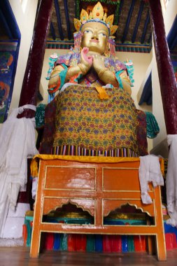 Tsemo Maitreya Tapınağı 'ndaki Maitreya Buddha veya Namgyal Tsemo Canavarı