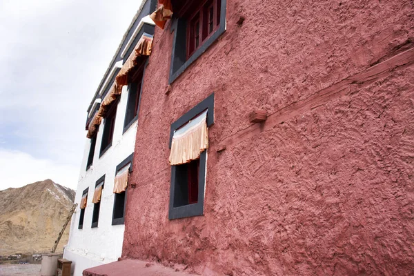 Interior y arquitecto del monasterio de Thiksey y Namgyal T —  Fotos de Stock