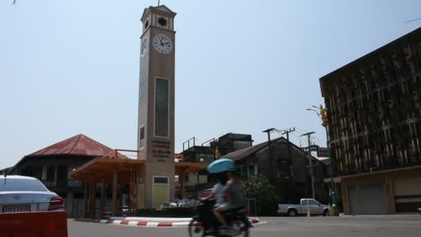 Nakhon Phanom Thailand Outubro Torre Relógio Vietnamita Rotunda Beira Rio — Vídeo de Stock