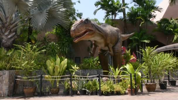 Kalasin Thailand Oktober Dinosauriermodell Sirindhorn Museum Und Phu Kum Khao — Stockvideo