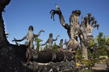 Sala Kaew Ku or Sala Keoku fantastic concrete sculpture park qui