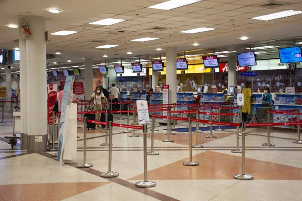 Chiang Mai Thaiföld Február Chiangmai Repülőtér Belsejében Emberek Séta Check — Stock Fotó