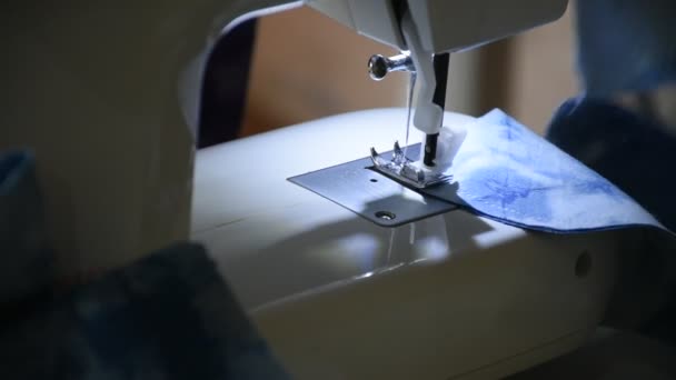 Las Ancianas Tailandesas Que Trabajan Utilizan Máquina Coser Hicieron Máscara — Vídeo de stock