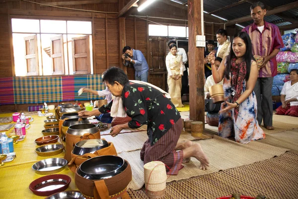 Yasothon Thailand January Thai People Put Food Offerings Tradition Almsgiving — Stock Photo, Image