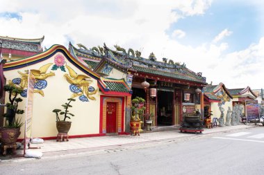 PATTANI, THAILAND - 16 Ağustos 2019 'da Pattani, Tayland' da Leng Chu Kiang veya Chao Mae Lim Ko Niao Çin Tapınağı 'nı ziyaret edip dua ederek ziyaret edin.