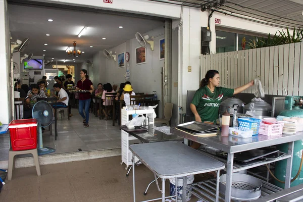 Songkla Thailand August Thailändare Säljer Och Lagar Dim Sum Och — Stockfoto