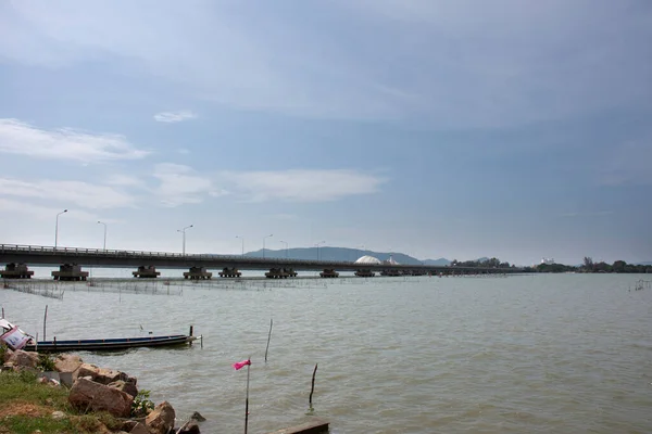 Songkhla Gölü Nden Geçen Tinsulanonda Köprüsü Nden Geçen Hat Yai — Stok fotoğraf