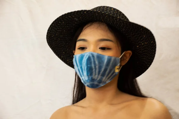 Donne Thailandesi Indossano Una Maschera Tessuto Indaco Fatta Mano Con — Foto Stock