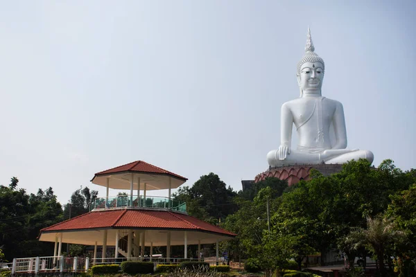 Grande Estátua Buddha Branco Montanha Wat Roi Phra Phutthabat Phu — Fotografia de Stock