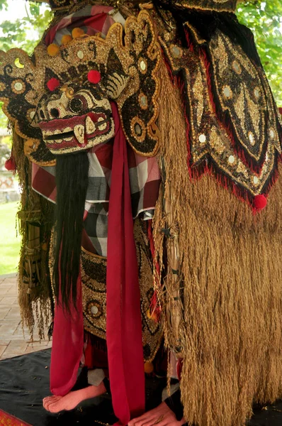 Лайон Костюм Бали Стиль Индонезийцев Носить Танцы Леггонг Баронг Waksirsa — стоковое фото
