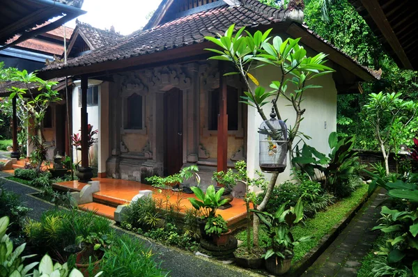 Muebles Decoración Exterior Clásico Antiguo Estilo Balinés Vintage Jardín Aire —  Fotos de Stock