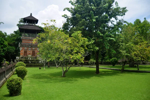 Projektowanie Wnętrz Starożytnej Dekoracji Ogrodnictwa Pura Taman Ayun Lub Świątyni — Zdjęcie stockowe