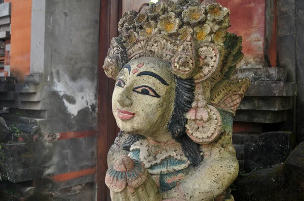 Escultura Deidade Antiga Esculpida Deus Anjo Estátua Hindu Estilo Balinês — Fotografia de Stock