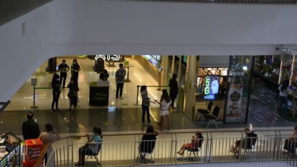 泰国诺恩塔布里 2020年5月21日 泰国农塔布里 当病毒在百货商店和购物中心爆发时 泰国人正在与社会保持距离地工作和活动 — 图库视频影像