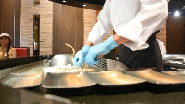 Chef Tailandés Cocinando Carne Frita Verduras Donburi Comida Japonesa Mostrar — Vídeos de Stock