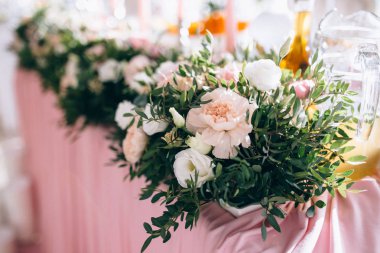 Mumlar ile çiçek dekorasyon