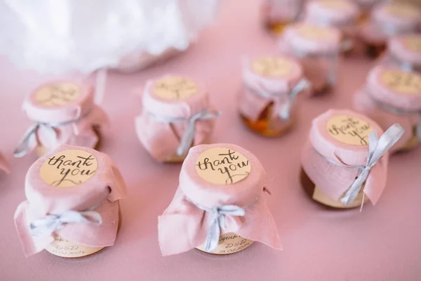 Bonbonbonniere bonito para os convidados do casamento — Fotografia de Stock