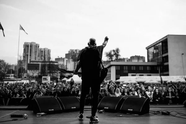 - 29 апреля 2018 года: Популярная рок-группа Nuteki на сцене. 29 апреля 2018 года в Минске, Беларусь — стоковое фото