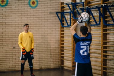 Minsk, Belarus - 19 Ekim 2018: Tanımlanamayan yerel takım oyuncusu