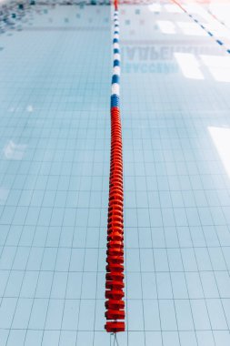 Kapalı havuzda sağlıklı kavramı