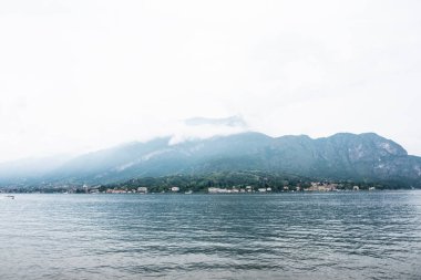 Büyük güzel göl, Como Gölü, İtalya görüntülemek.