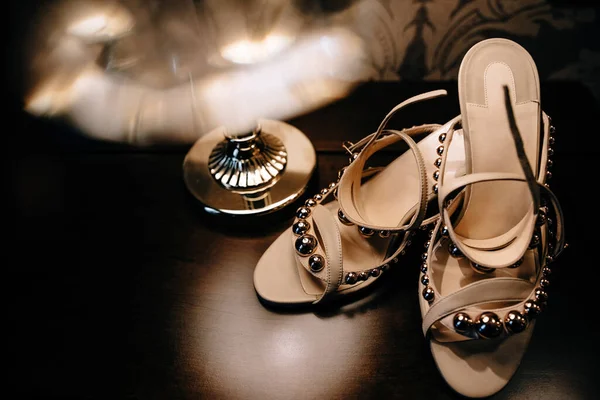 Bruiloft Mode Schoenen Het Dressoir — Stockfoto