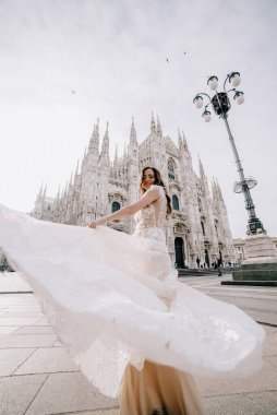 İtalya 'da düğün gününde genç beyaz gelin