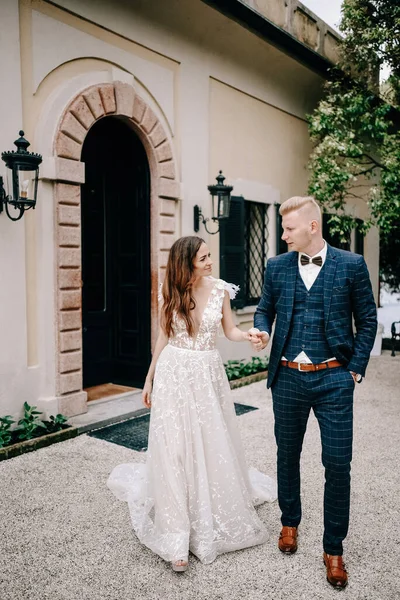 Retrato Lindo Casal Casamento Itália — Fotografia de Stock