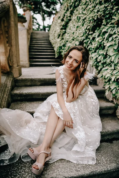 Noiva Caucasiana Jovem Dia Casamento Itália — Fotografia de Stock