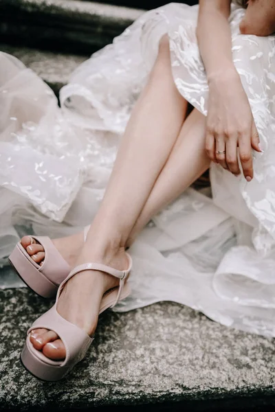 Junge Kaukasische Braut Hochzeitstag Italien — Stockfoto