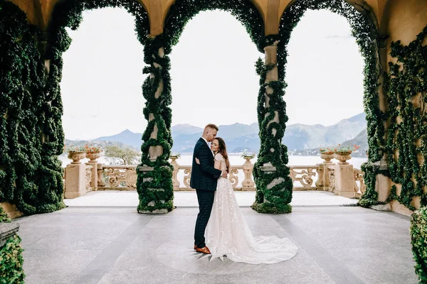 Retrato Lindo Casal Casamento Itália — Fotografia de Stock