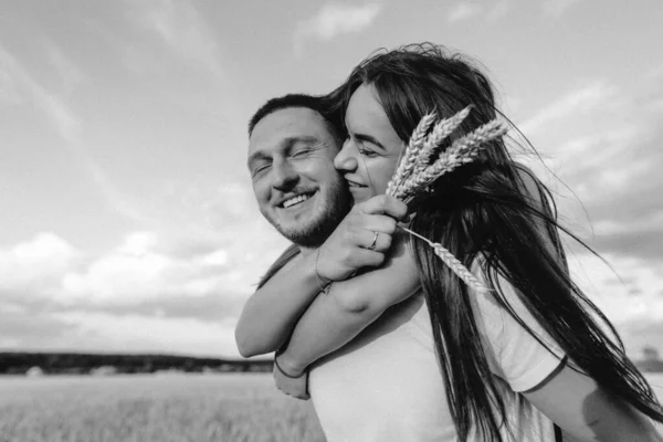 Young Couple Love Outdoor Stunning Sensual Outdoor Portrait Young Stylish — Stock Photo, Image