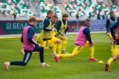 MINSK, BELARUS - 24 Mayıs 2020: FC BATE Borisov oyuncuları Belarus Kupası Finali 2020. Dinamo Stadyumu 'nda (Minsk) FC BATE Borisov - FC Dinamo Brest maçı)