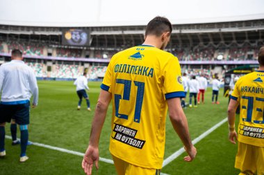 MINSK, BELARUS - 24 Mayıs 2020: FC BATE Borisov oyuncuları Belarus Kupası Finali 2020. Dinamo Stadyumu 'nda (Minsk) FC BATE Borisov - FC Dinamo Brest maçı)