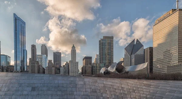 Chicago Usa Marraskuu 2015 Chicago Skyline Nurmikolta Field Museum Päivänvalo — kuvapankkivalokuva