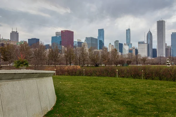 Chicago Usa Marraskuu 2015 Chicago Skyline Nurmikolta Field Museum Päivänvalo — kuvapankkivalokuva