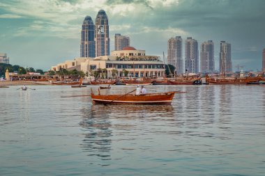 Doha-Katar, 3 Aralık 2019: Katara Kültür Köyü, Doha, Katar 'da Katara Geleneksel Dhow Festivali.