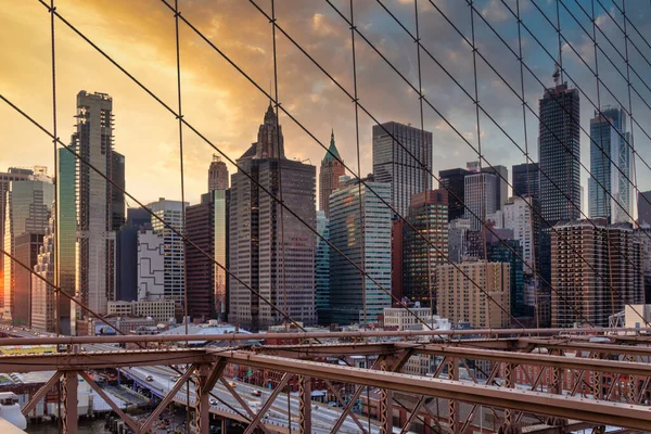 New York Skyline Van Brooklyn Bridge Bij Zonsondergang — Stockfoto