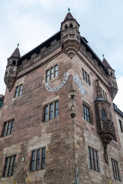 St. Lorenz kyrka i staden Nürnberg, Bayern, Tyskland — Stockfoto
