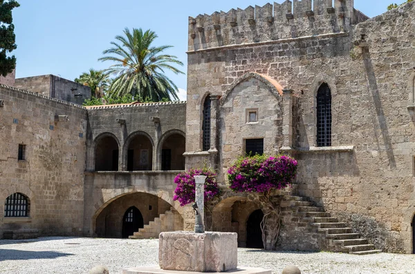 Knights street in the old town of Rhodes city — Stock Photo, Image