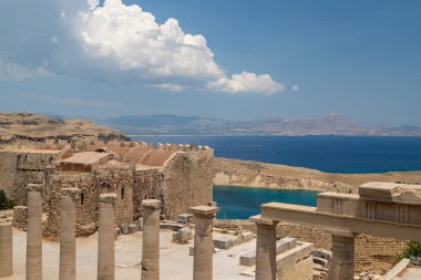 Yunanistan 'ın Rodos adasındaki Lindos akropolünün kalıntıları