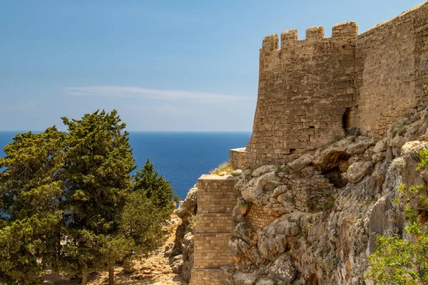 Rovine dell'acropoli di Lindos sull'isola di Rodi, Grecia — Foto Stock