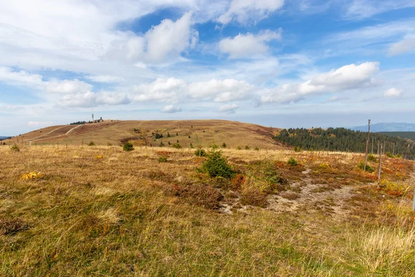 Vista panorâmica da paisagem de Feldberg, Floresta Negra no outono w — Fotografia de Stock