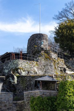 Almanya, Eifel 'deki Monschau Kalesi' ne bakın.